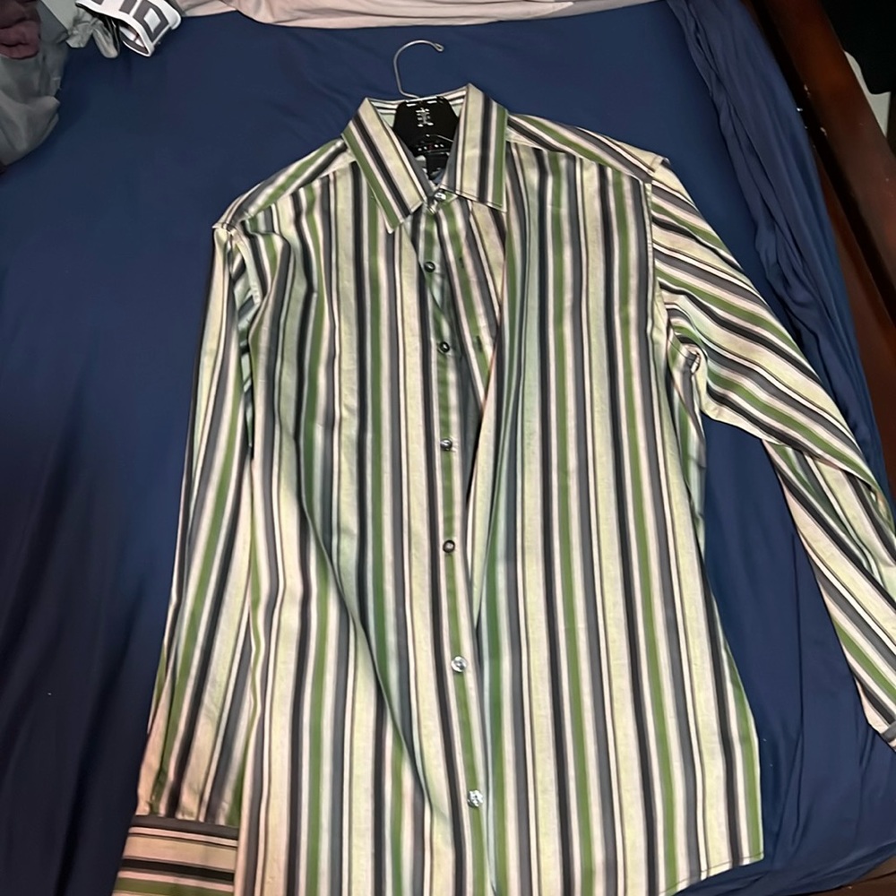 Green black and silver axcess button up shirt. Perfect for vintage outfits.